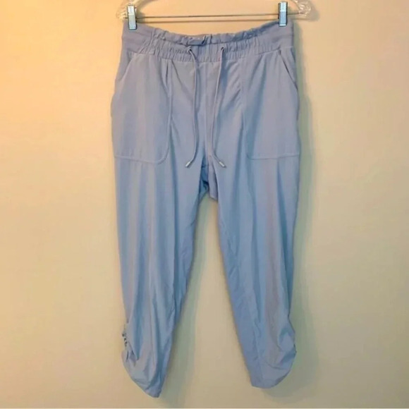 Lululemon Beyond the  Studio Crop Blue Linen Swift Fabric 8 - Picture 5 of 15
